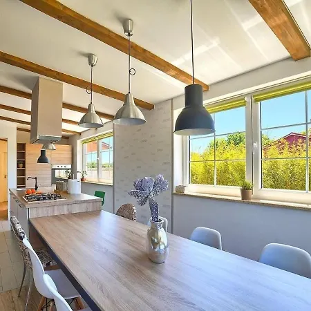 Apartamento Cozy And Beautiful House In *