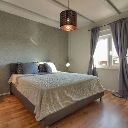 Cozy And Beautiful House In * Pula