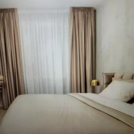 Cozy And Beautiful House In Pula