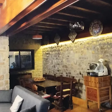 Apartamento Cozy And Beautiful House In Pula